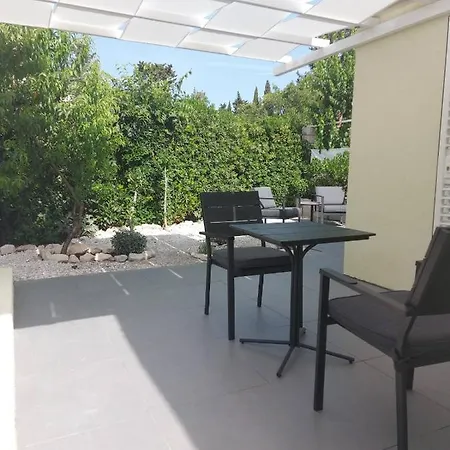Lucija Apartment