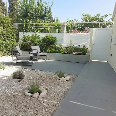 Lucija Διαμέρισμα Κόρτσουλα