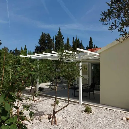 Apartment Lucija *