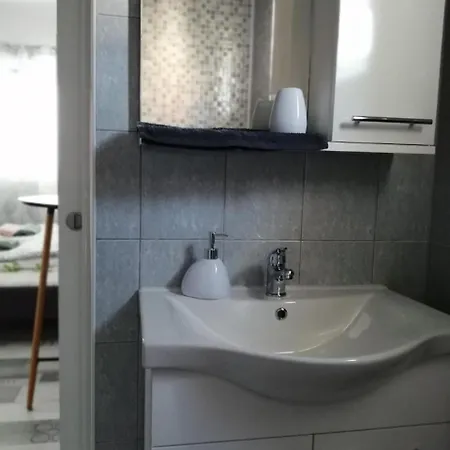 Διαμέρισμα Lucija *