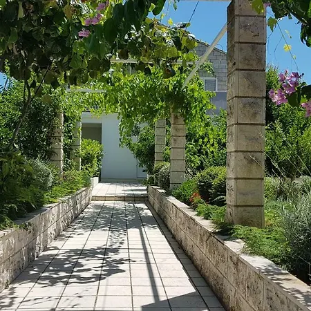 Lucija Apartment Korcula Town