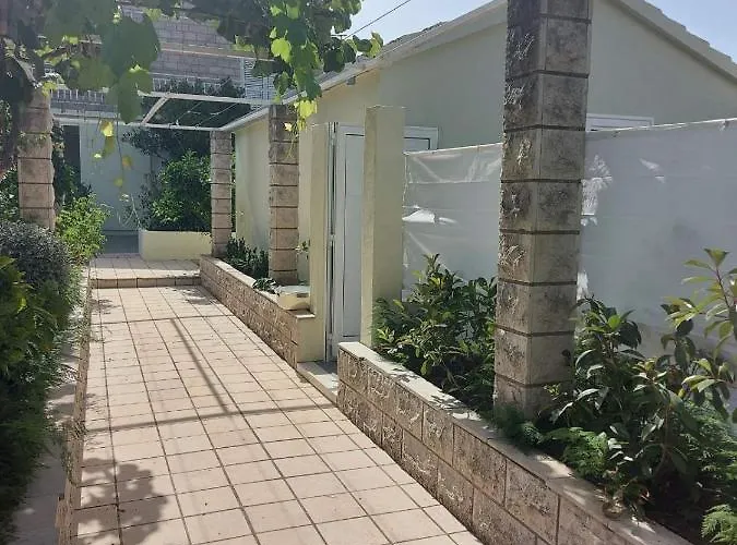 Lucija Apartment