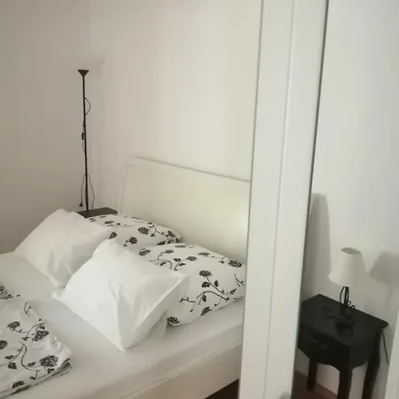 Apartman Lucija *